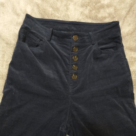 FOREVER 21 NAVY BLUE CORDUROY STRAIGHT LEG PANTS WITH A BUTTON FLY - Picture 2 of 3